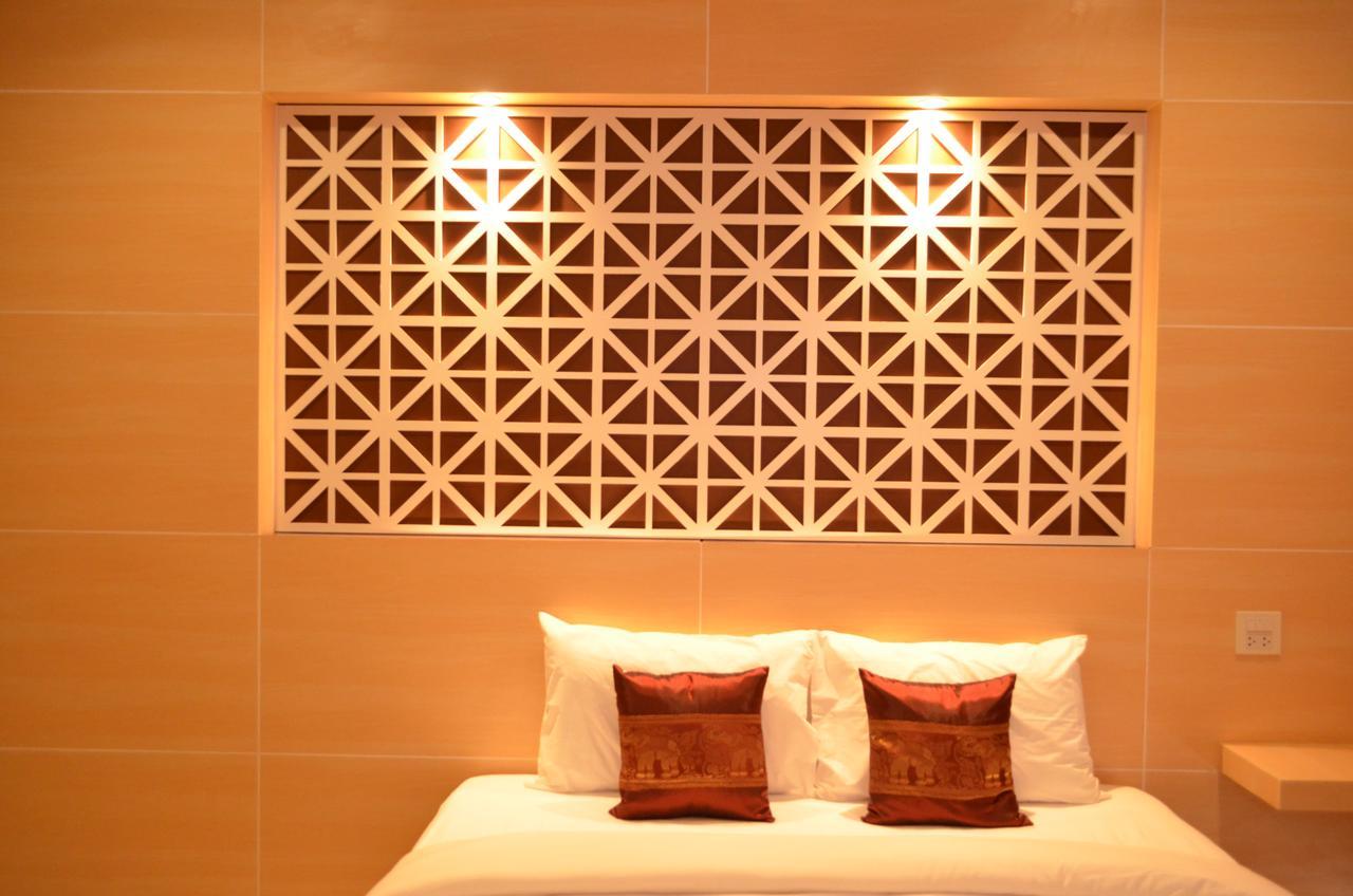 Thatluangview Hotel Vientiane Exterior photo