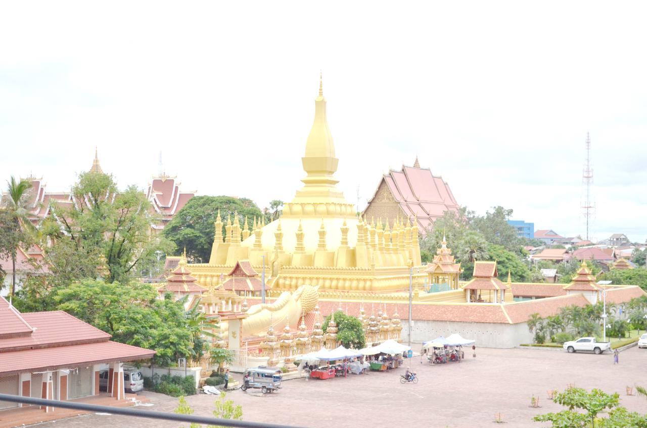 Thatluangview Hotel Vientiane Exterior photo