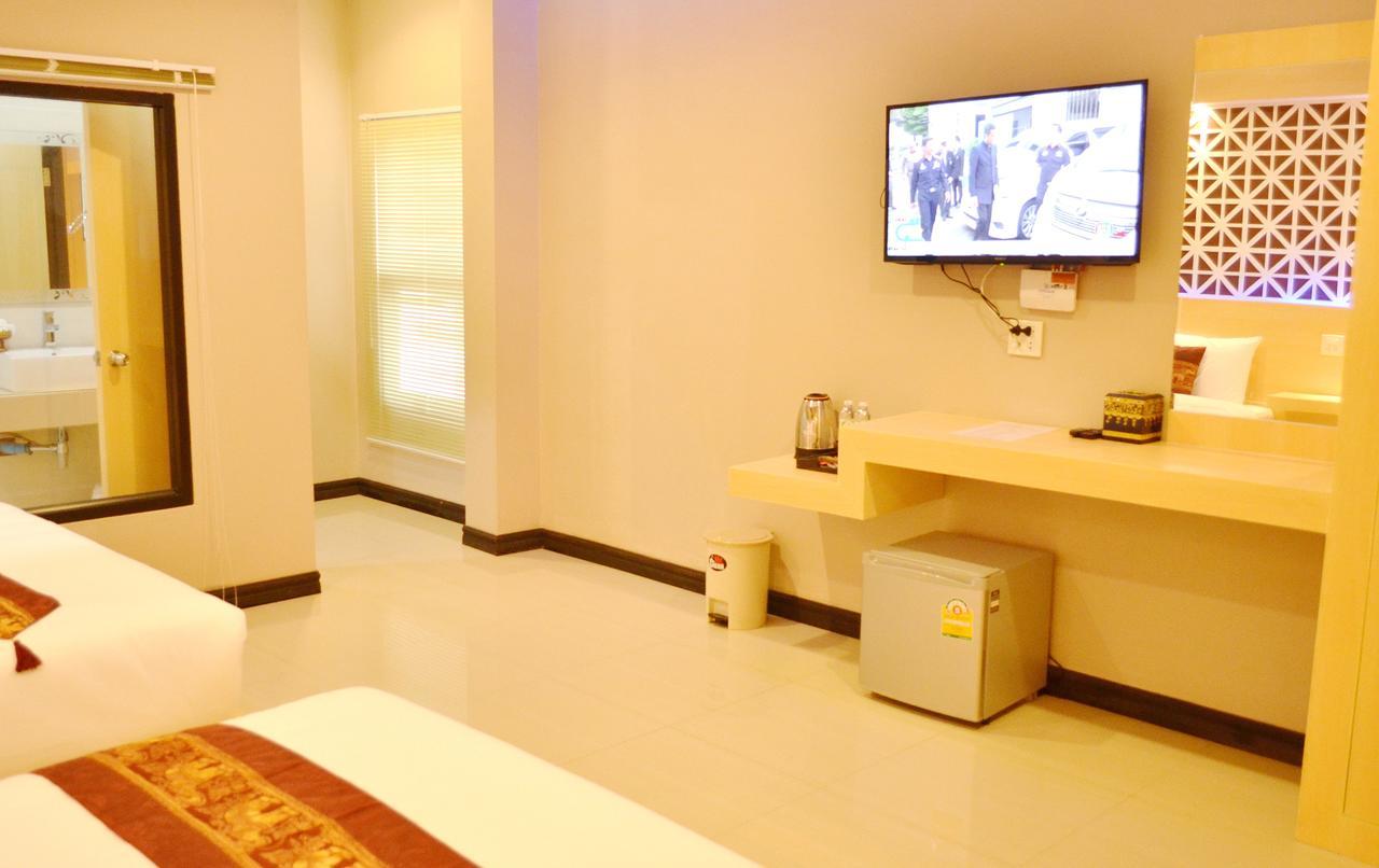Thatluangview Hotel Vientiane Exterior photo