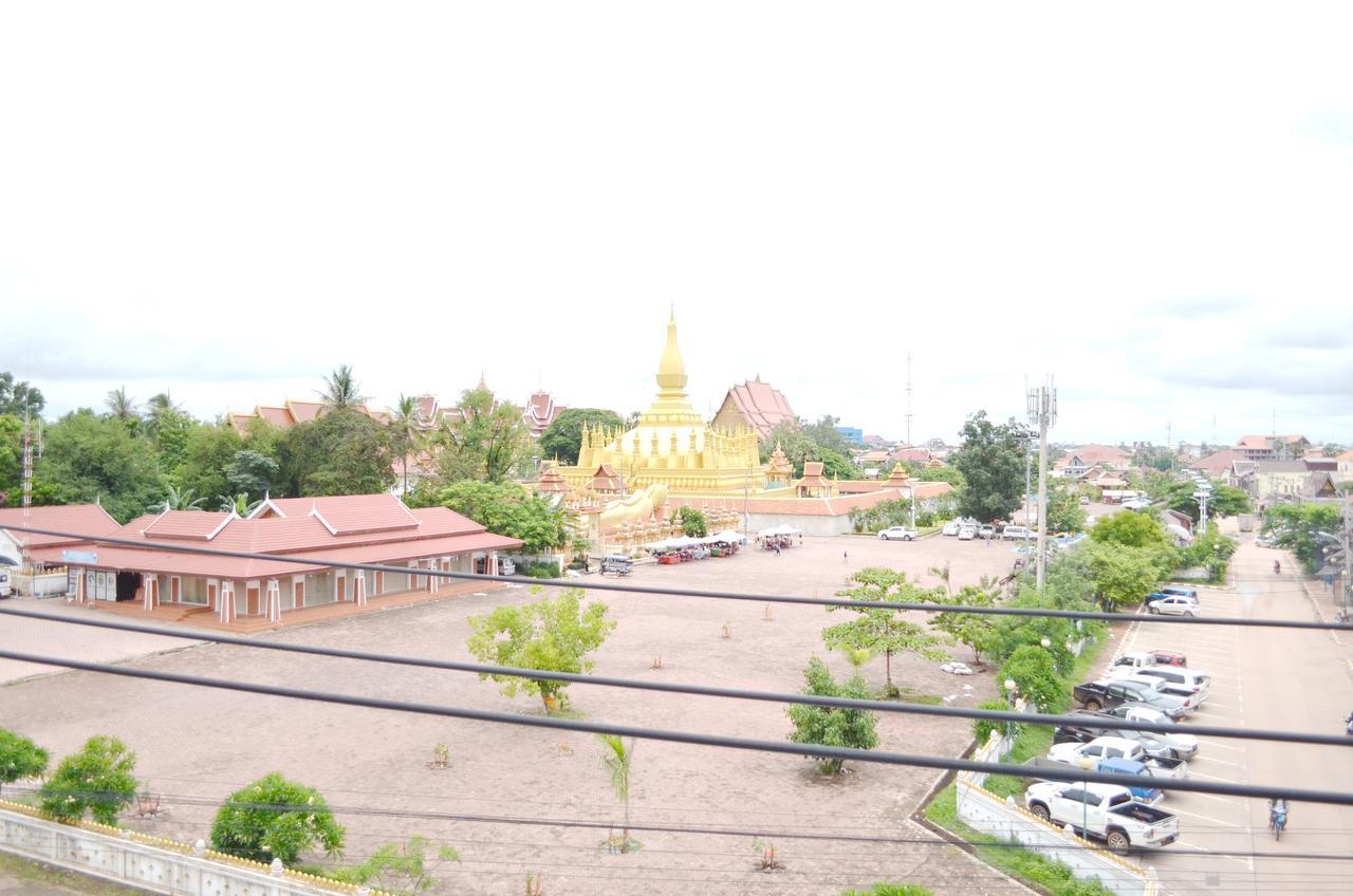 Thatluangview Hotel Vientiane Exterior photo